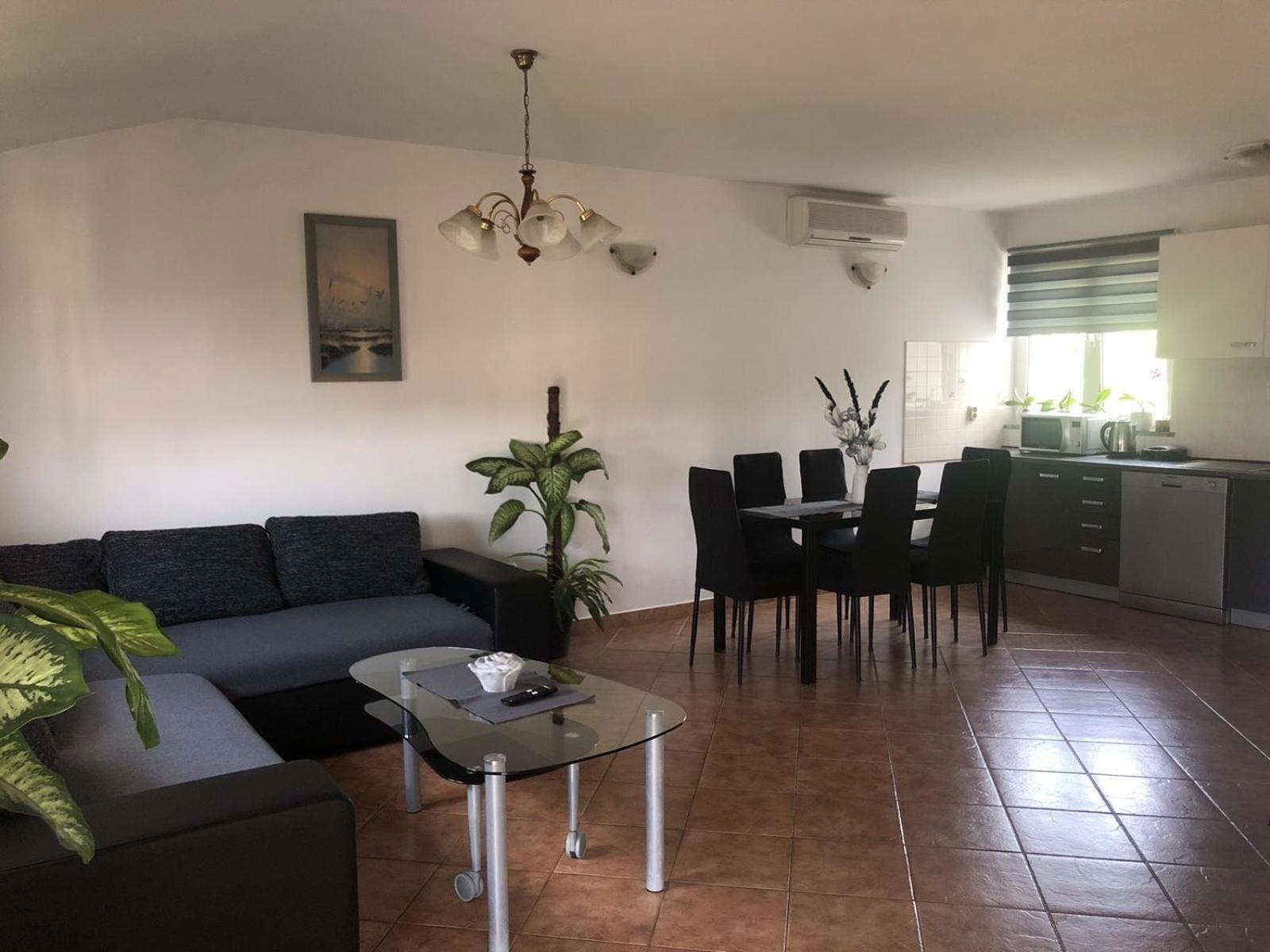 Apartman Sara โรวีน ภายนอก รูปภาพ